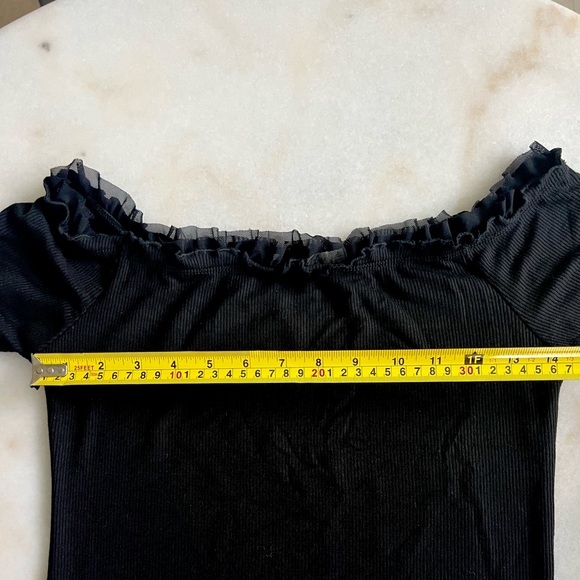 Mini Ruffle Bodycon Dress - 90s Style Black Bodycon Minimalist Fitted Mini Dress - Picture 6 of 8